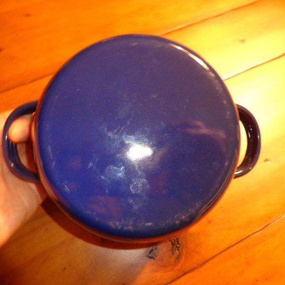Miniature Enamel Handled Pot & Lid - Picture 5 of 8